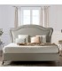 Cama S304 tapizada en Bengal Plata (serie 2) con tachuelas Cromo Plata y patas a juego